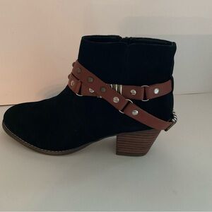 New In Box Dolce Jacy Suede & Leather Ankle Boots